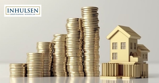 house figure and stack of coins